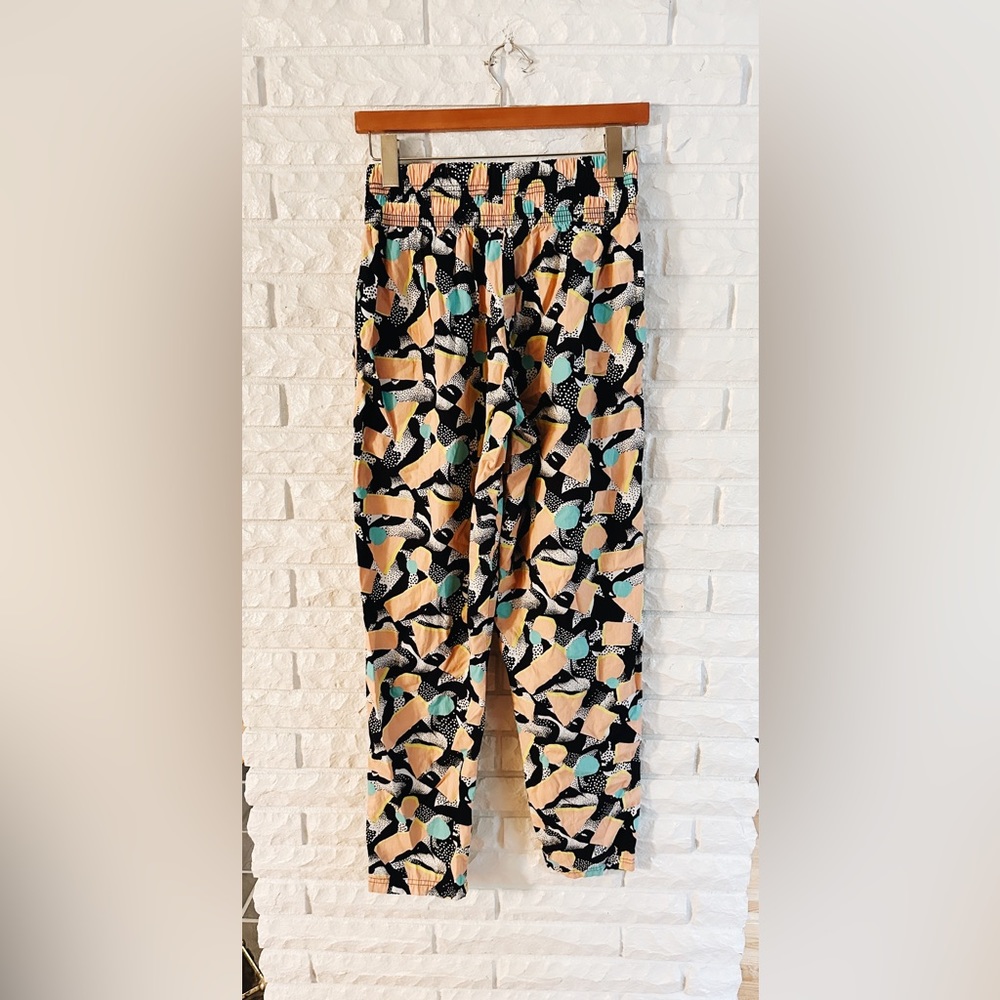 Super Massive Funky Print Elastic Waist Pants
Size Small - Picture 2 of 4
